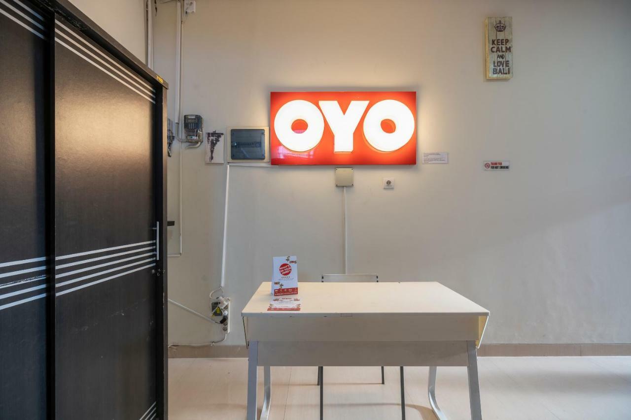 Oyo 697 Olivia Inn Denpasar Legian Exterior foto